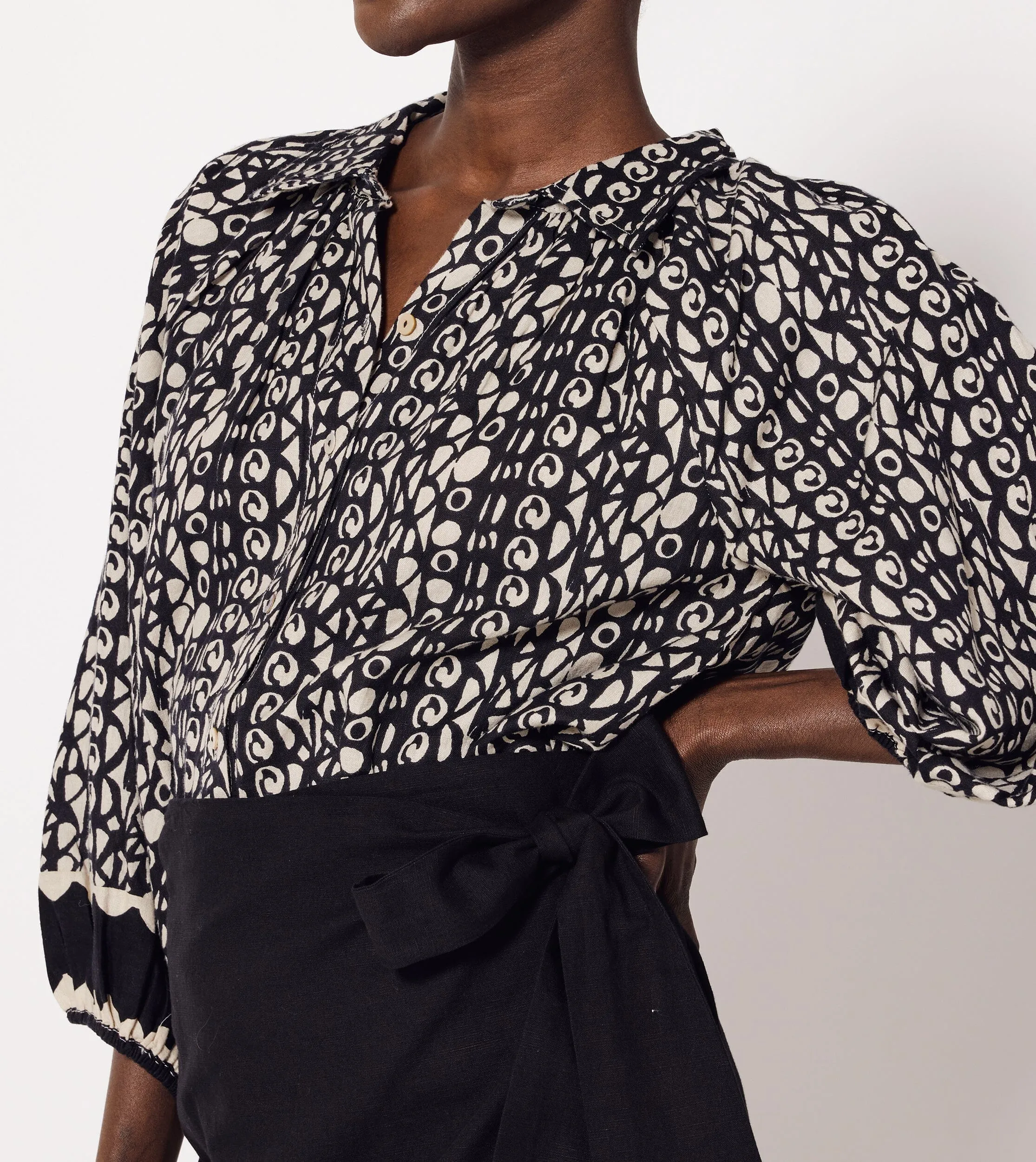 Azana Blouse | Paseo