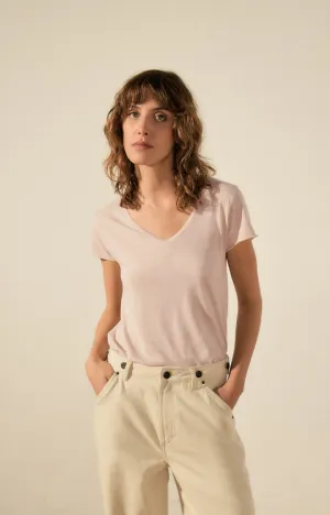JACKSONVILLE V NECK TEE | Vintage Pearl