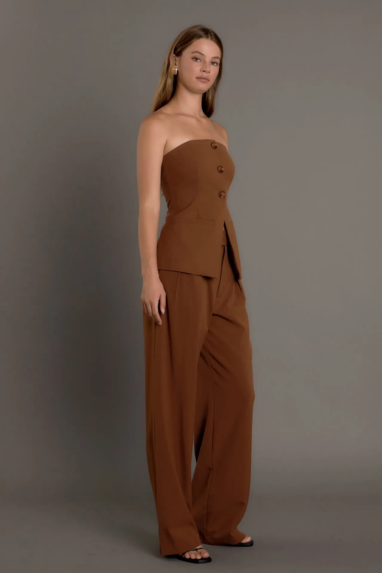 Mid Rise Pleated Wide leg Trousers