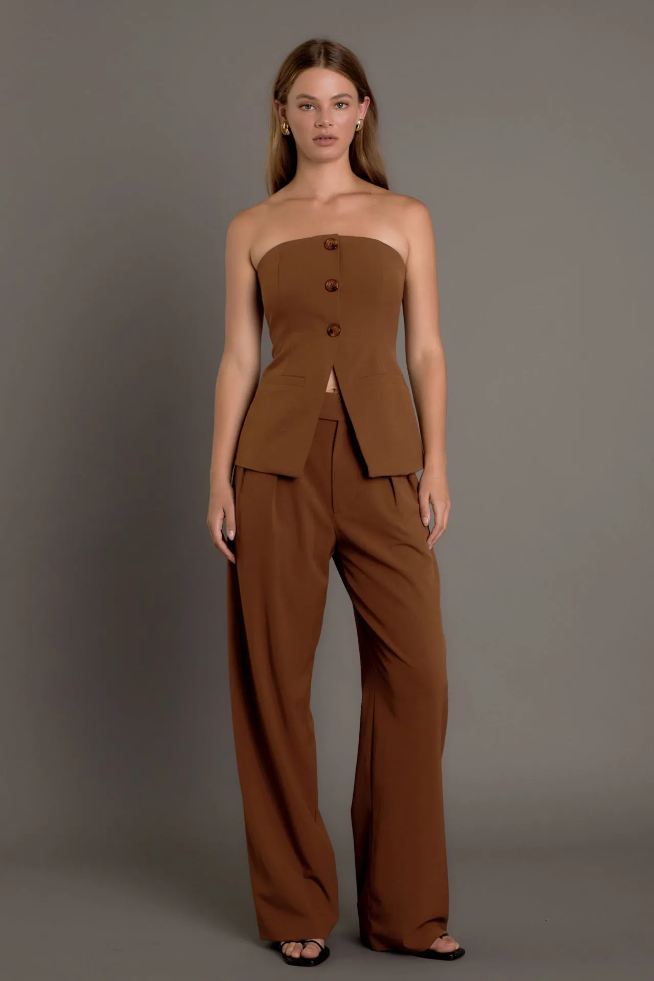 Mid Rise Pleated Wide leg Trousers