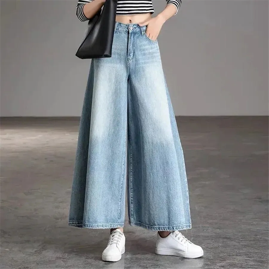 Women’s Vintage Culotte Jeans - Loose Fit Wide Leg Denim